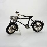 Μεταλλική μινιατούρα ποδήλατο μαύρο με καλαθάκι - 1