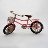Μεταλλική μινιατούρα ποδήλατο ροζ με καλαθάκι - 1