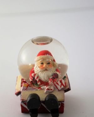 Χριστουγεννιάτικη χιονόμπαλα Άγιος Βασίλης σε κουτί